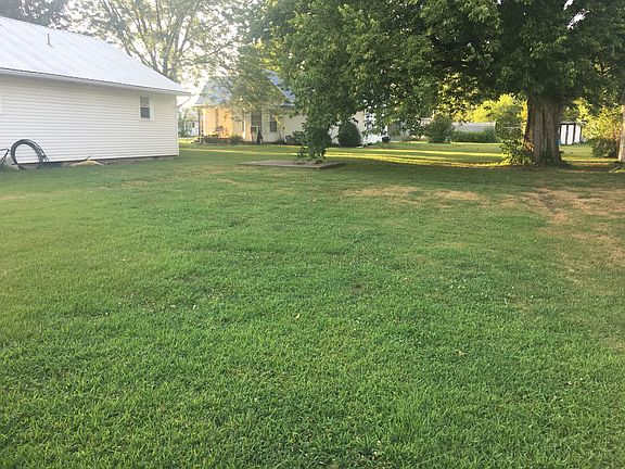 5th image of 370 S Lee Evans Dr