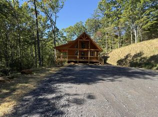 121 Surrey Trl, Murphy, NC 28906