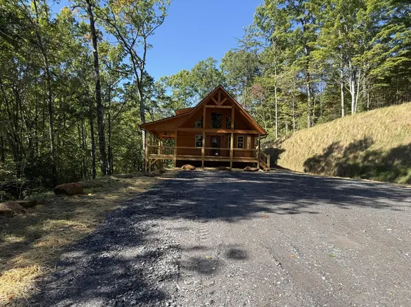 121 Surrey Trl, Murphy, NC 28906