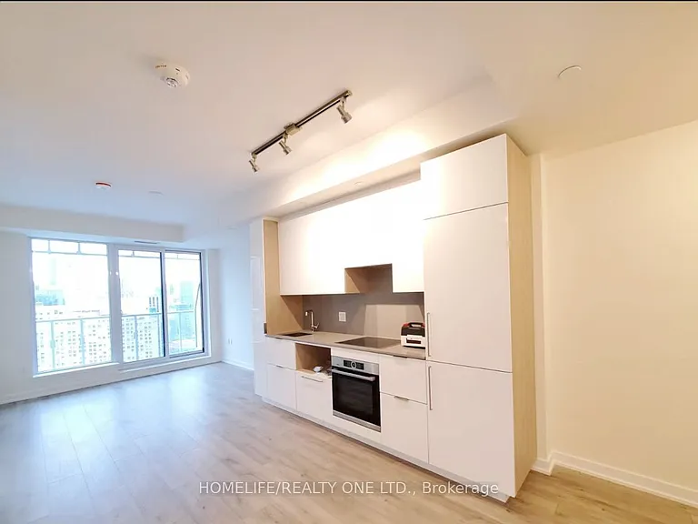 28 Freeland St #3206 — Photo 2