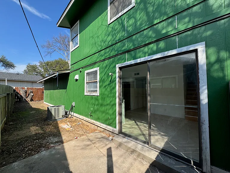 2101 Lamplight Village Cir #B — Photo 13