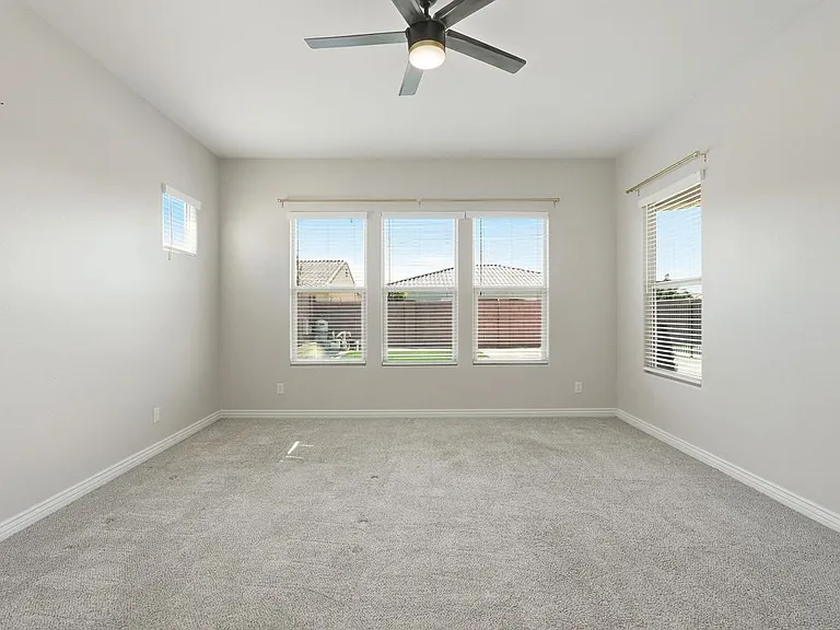 10631 E Thatcher Ave — Photo 24