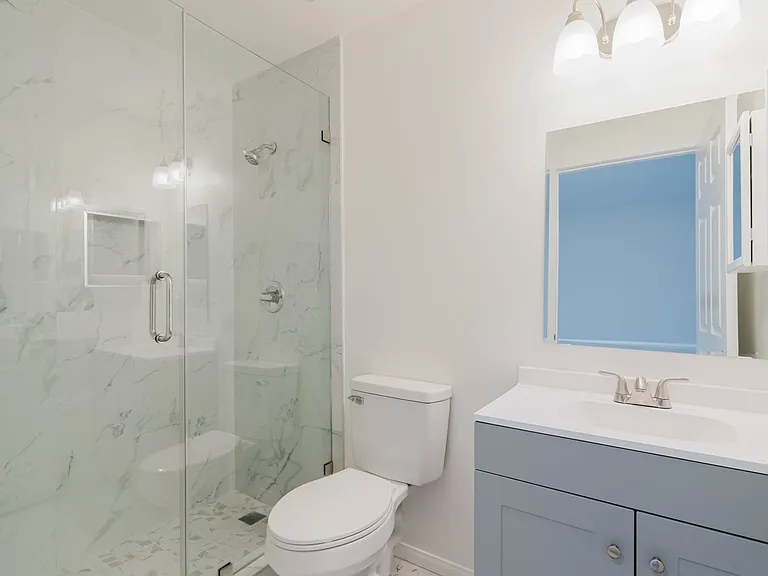 18347 Saticoy St #26 — Photo 25
