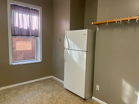 4th image of 4254 Michigan Ave Floor 2