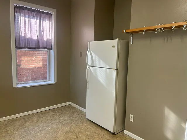 4254 Michigan Ave #2 — Photo 4