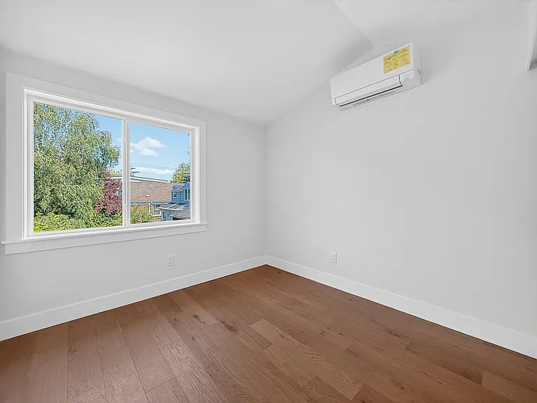 5237 37th Ave NE #B — Photo 14