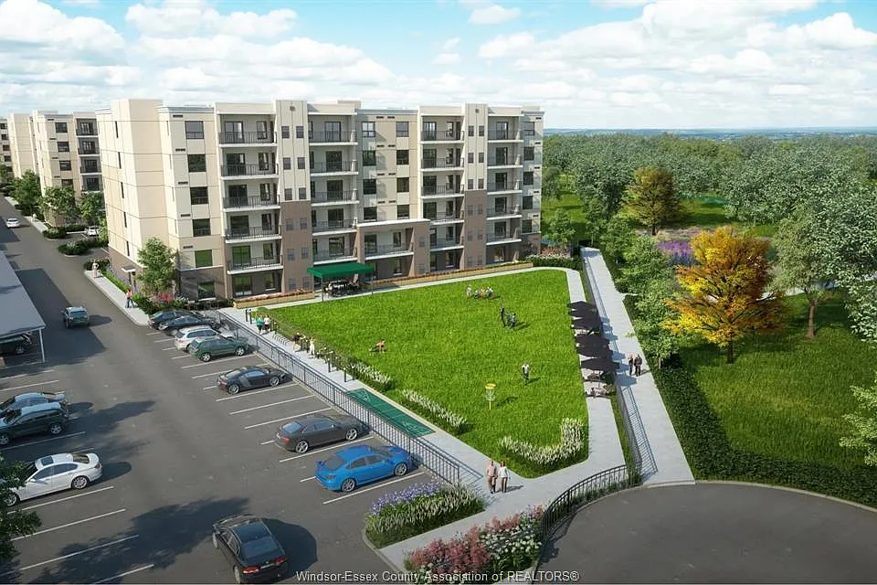 3290 Stella Cres #304