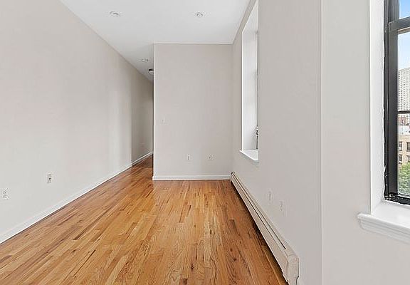 4th image of 340 E 86th St APT 10