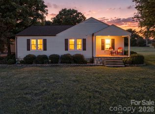 3770 Dry Ponds Rd, Granite Falls, NC 28630