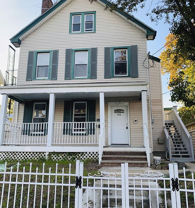 1st image of 744 Highland Ave Floor 2