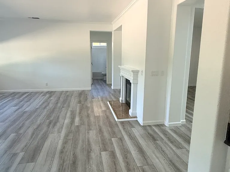 2337 N Silvervale St — Photo 9