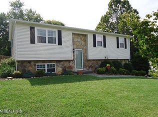 1325 Windamere Rd, Knoxville, TN 37923