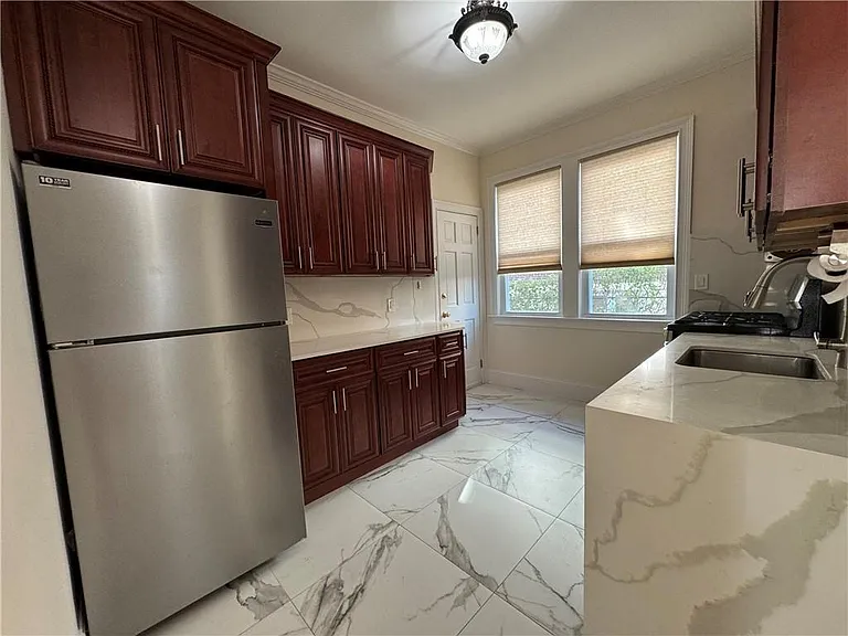 667 Yonkers Ave #1R — Photo 10
