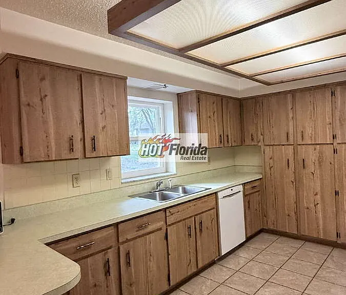 1420 US Highway 27 N — Photo 13