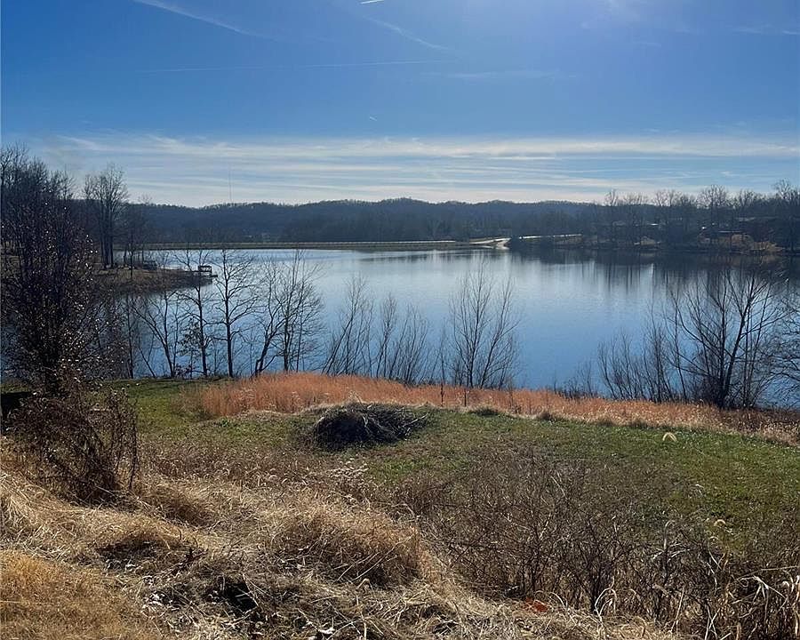 2nd image of 731 Bella Vista Dr