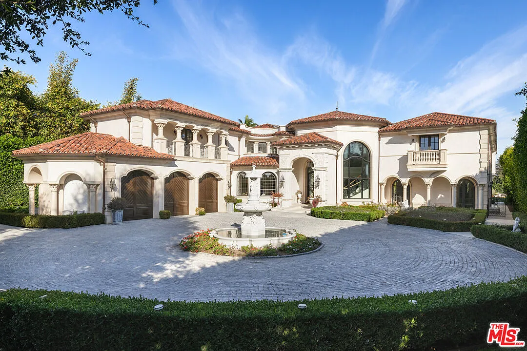 6 bed, 9.0 bath, 13378 sqft, $150,000 — Photo 1