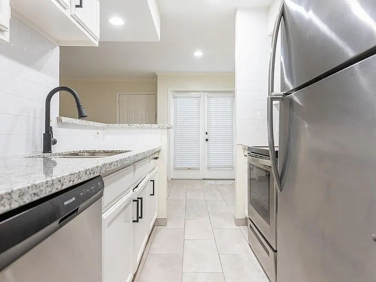 14600 Fonmeadow Dr #1105 — Photo 6