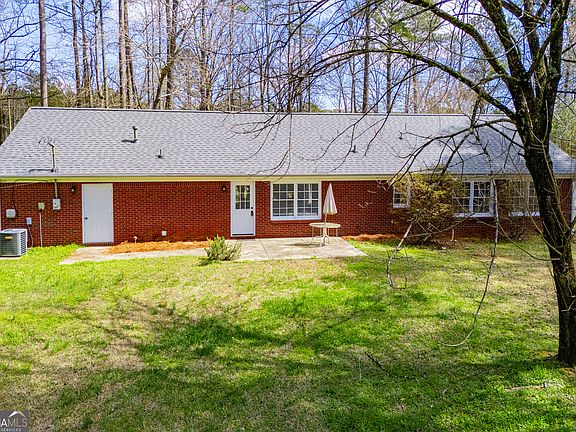 2nd image of 920 Courthouse Rd