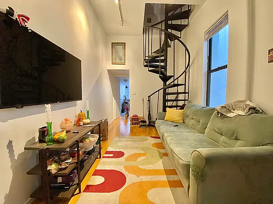 Rented by Oxford Property Group | media 2