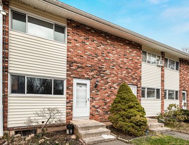 1135 Waterbury Rd UNIT 1135, Cheshire, CT, 06410
