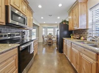 1007 Hazelwood Dr, Mansfield, TX 76063