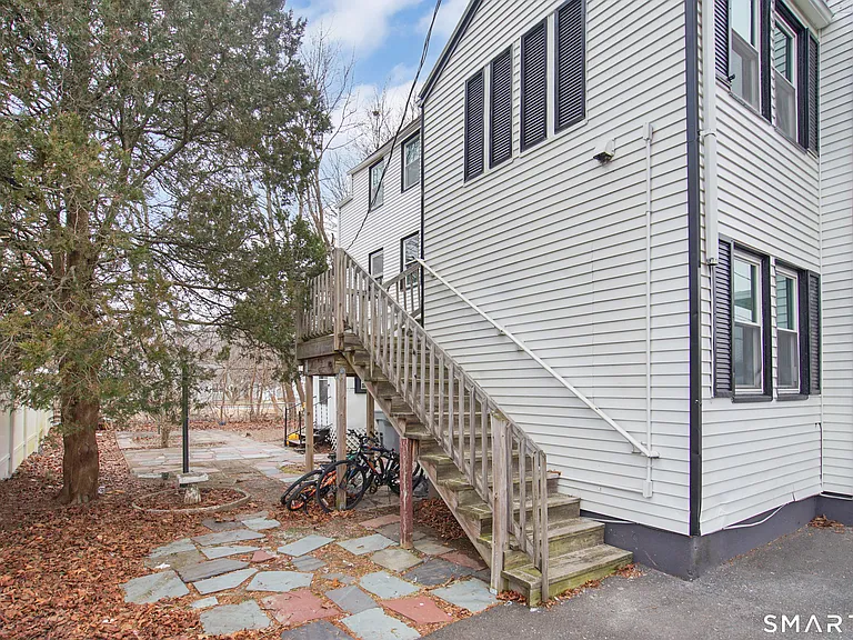 31 Tyler Ave #2 — Photo 35