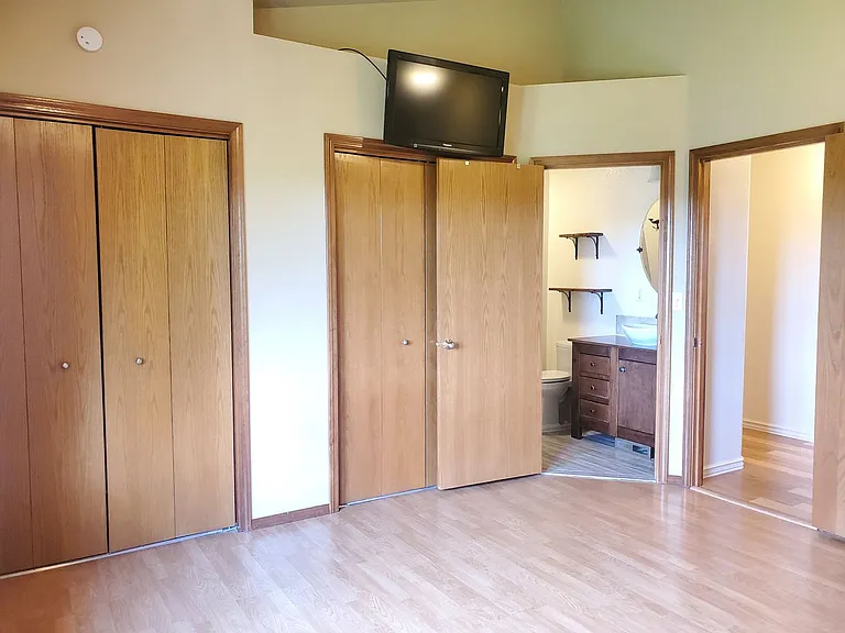 247 SE Weston Rd — Photo 24