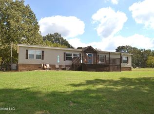 390 Cross Creek Cv, Byhalia, MS 38611