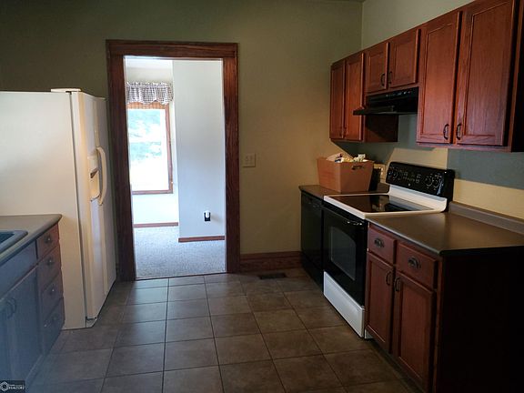 2nd image of 601 E Ross St