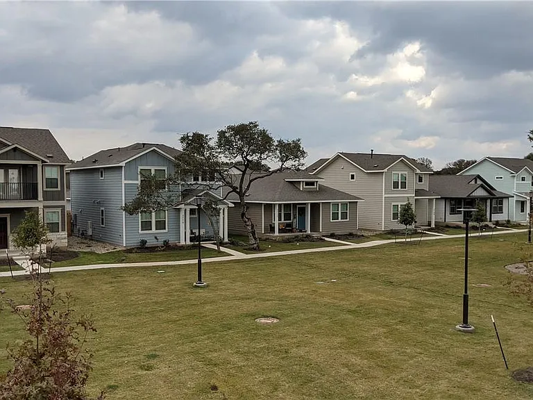 2329 Pecan Island Dr — Photo 30