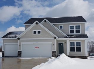 6490 Maria Dr, Hudsonville, MI