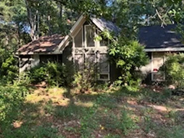 3214 Kimberly Woods Ct SW, Lilburn, GA 30047