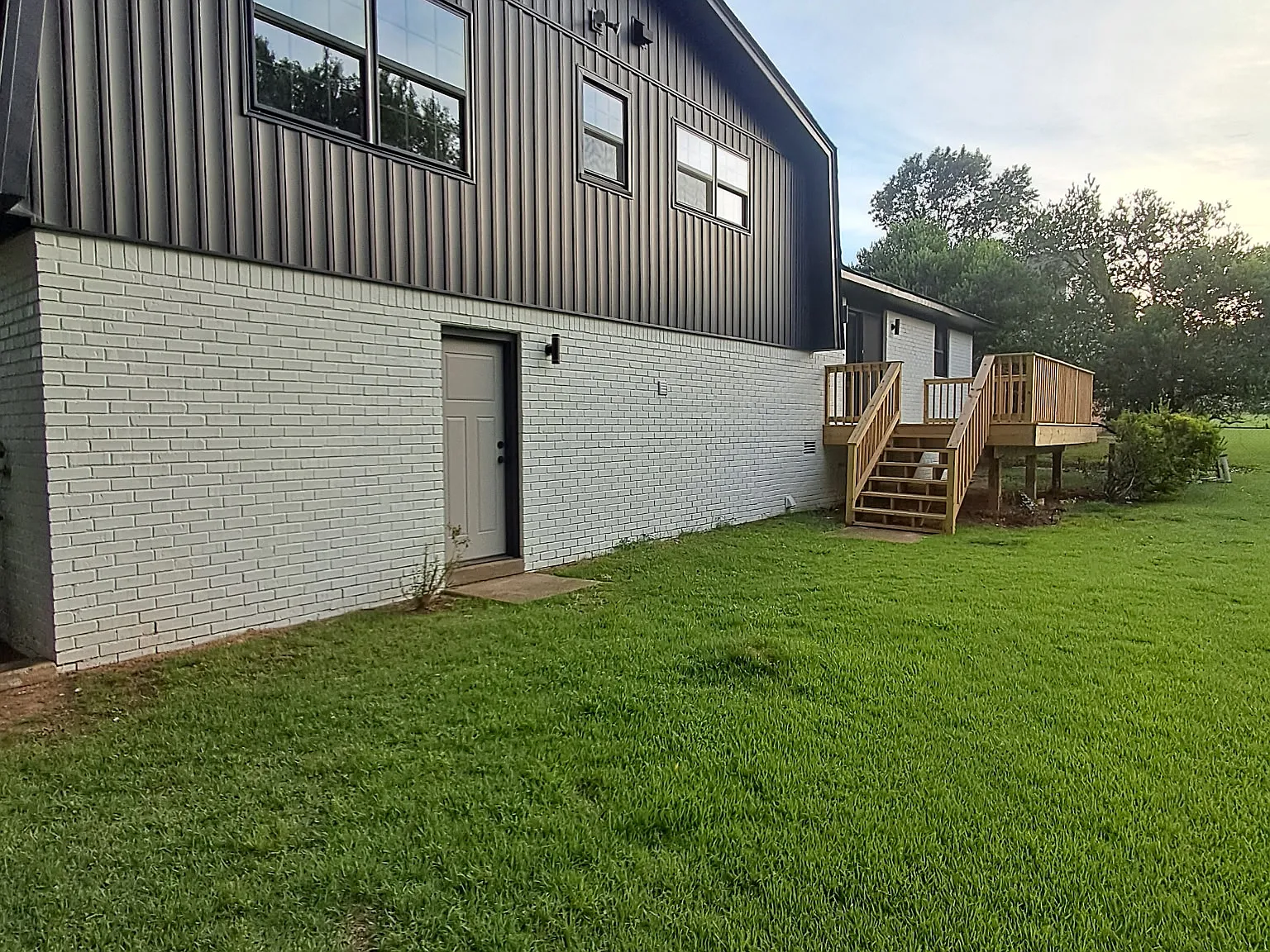 3 bed, 2.5 bath, 1910 sqft, $3,100 — Photo 4