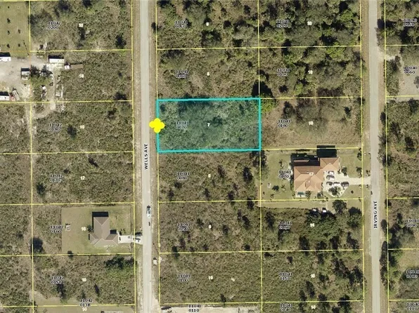 310 Wells Ave, Lehigh Acres, FL 33936