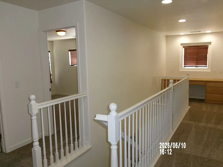 8728 High Ridge Dr — Photo 16