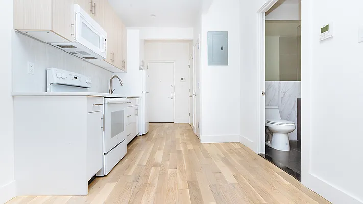 Rented by Nooklyn NYC LLC | media 17