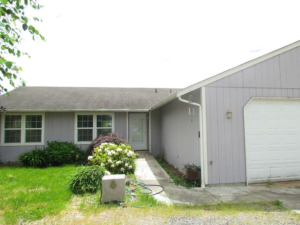 1st image of 346 7th Ave N
