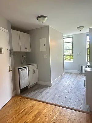 Rented by Premier One Realty LLC | media 3