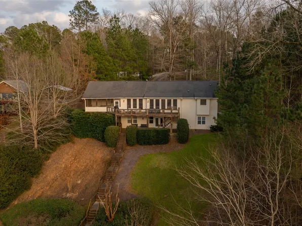 402 Cliffside Dr, Titus, AL 36080