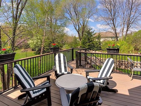 4th image of 2855 SE Belfry Dr