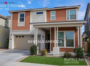 1069 S Peden Dr, Chandler, AZ 85286