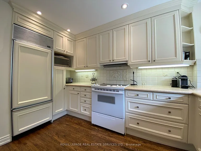 66 Alcorn Ave — Photo 4