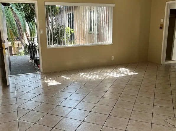 1250 E 4th St APT 8, Long Beach, CA 90802
