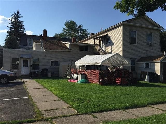 2nd image of 18 E Main St