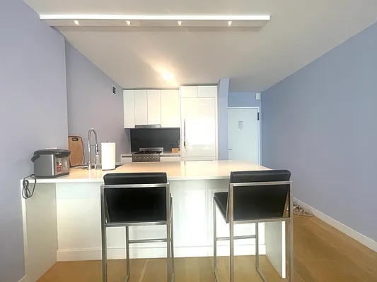 Rented by Level Group | media 4