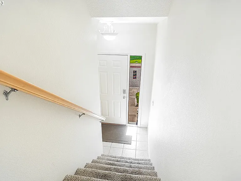 5700 NE 82nd Ave — Photo 11