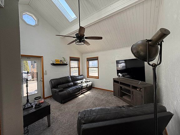 4th image of 2905 Pinard St