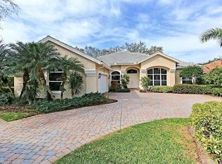 626 Shoreline Dr, Naples, FL 34119