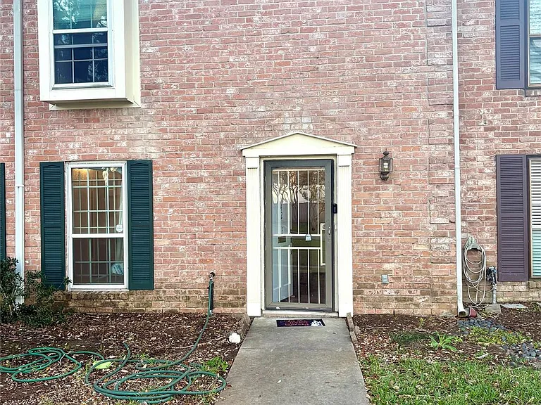 14213 Lost Meadow Ln — Photo 1