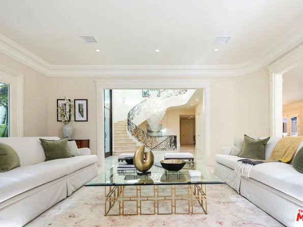 1350 Benedict Canyon Dr, Beverly Hills, CA 90210